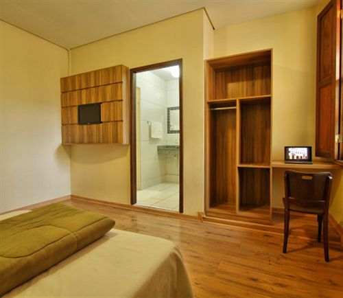 Hostel Roma Curitiba Eksteriør billede